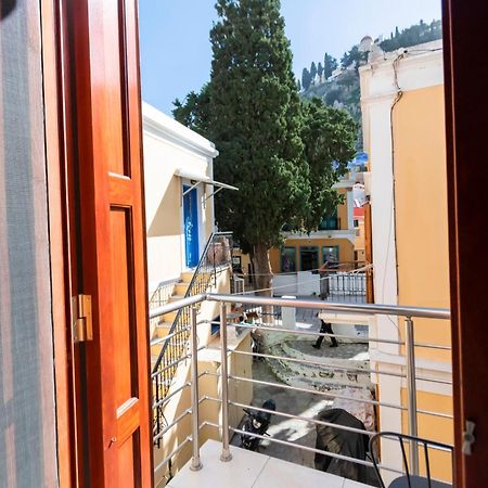 Yiayia'S Central Apartment Symi Exterior photo