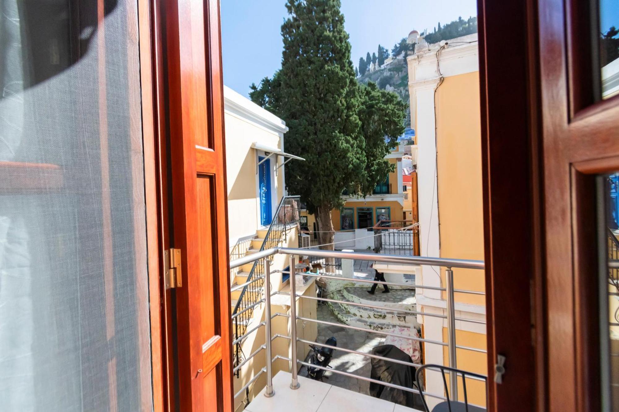 Yiayia'S Central Apartment Symi Exterior photo